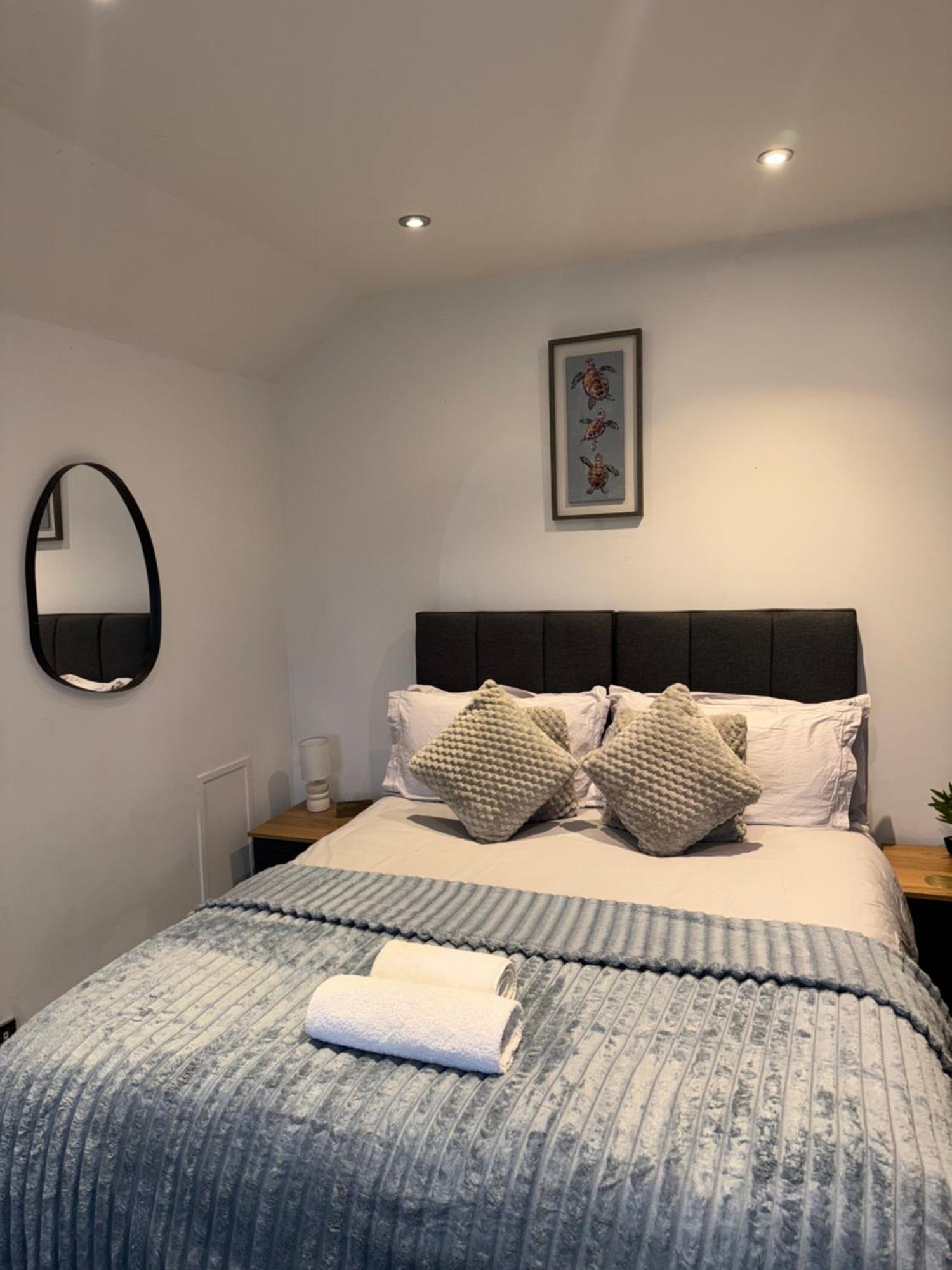 Cosy Countryside Stay- Waters Upton, เทลฟอร์ด ภายนอก รูปภาพ
